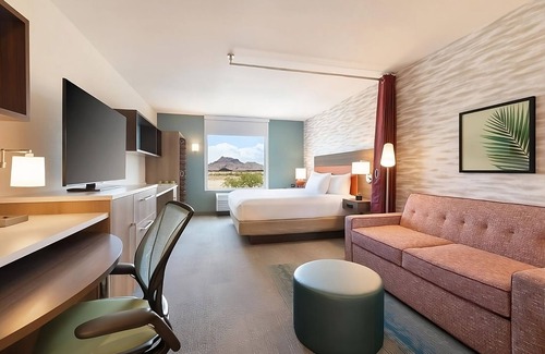 East Mesa Hotel | Your Home Away from Home! Free Breakfast, Pool, Free Parking, Pets Allowed!