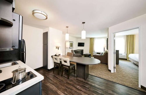 Golden Hotel | Your Home Away from Home in Colorado! Pet-friendly Property, Full Kitchen!
