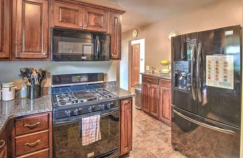 Macon House | Your home away from home! Stay as if you had never left in this small town home!