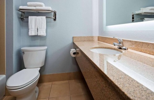 Blaine House | Your Home Away From Home! Onsite Restaurant, Free Parking, Indoor Pool