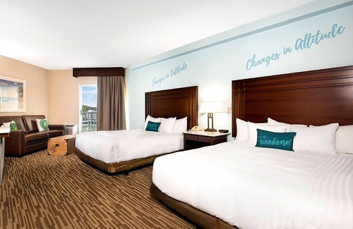 Osage Beach Hotel | Your Home Away From Home! Onsite Pool, Free Parking