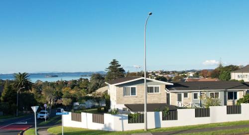 Shelly Park Apartment | Your home in Cockle Bay