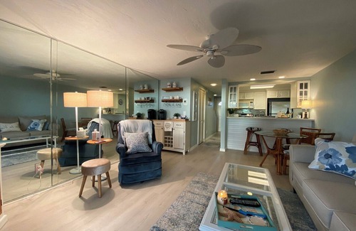 Bradenton Beach Condo | Your Island getaway with amazing views and sunsets, just steps to the Beach!