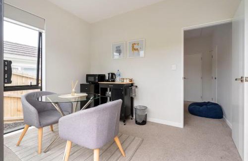 Massey House | Your Modern Private Room Awaits in Westgate