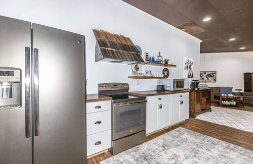 Fargo Condo | Your Next Cozy Retreat | Friends-Pets Welcome!