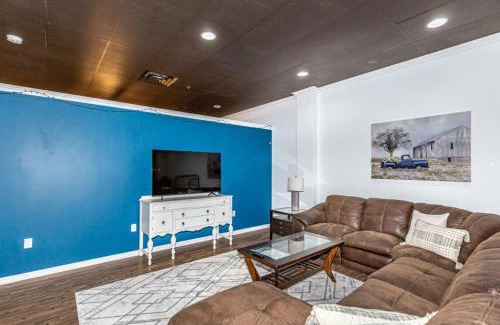 Fargo House | Your Next Cozy Retreat Friends Pets Welcome