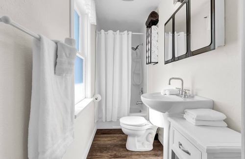 Prince George House | Your Own Little House in the City!