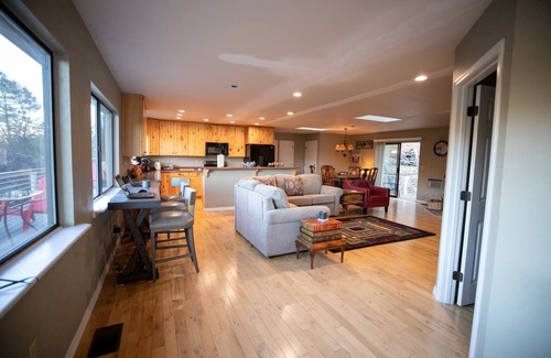 Strawberry House | Your Perfect Holiday Haven in Strawberry, AZ - Games Galore, Hammocks & Hot Tub!