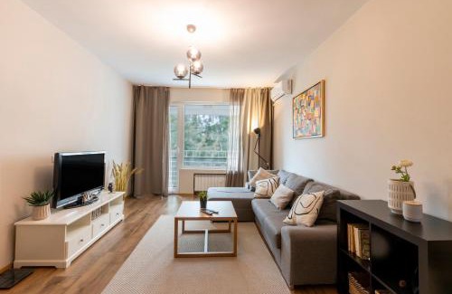 rayon Triaditsa Apartment | Your Place