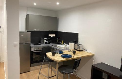 Cote Ouest Ormeaux Apartment | Your place in LH (City center)
