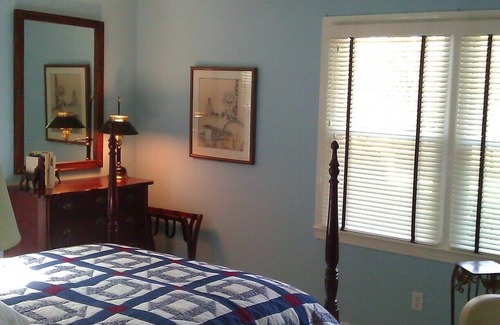 Elba House | Your privacy guaranteed with either single room or whole house booking