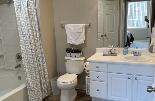 Antioch Apartment | Your Quiet and discrete getaway awaits you Suite Haven Lone tree.