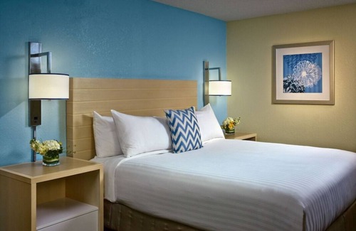 Chesterfield Apartment | Your Relaxing Getaway Awaits! Pets Allowed, FREE Parking & Breakfast!