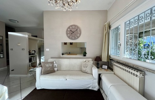 Colombare Apartment | Your Studio in Sirmione