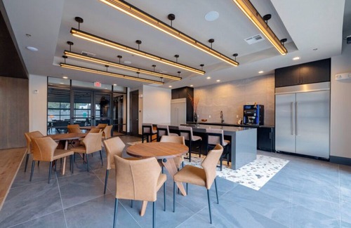 North Shoal Creek Apartment | Your SXSW Spot 5 Min to Domain and Near Downtown