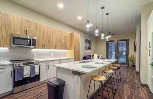 North Shoal Creek Apartment | Your SXSW Spot 5 Min to Domain and Near Downtown