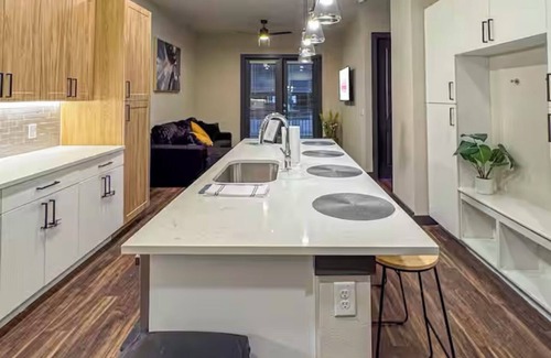 North Shoal Creek Apartment | Your SXSW Spot 5 Min to Domain and Near Downtown