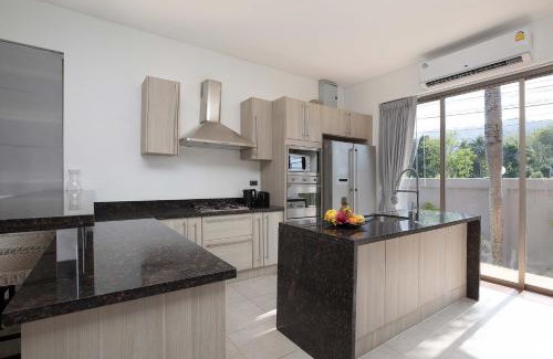 Thep Kasattri Villa | Your Tropical Home Away From Home - Villa Argent 10 with 3BR and Access to Large Pool