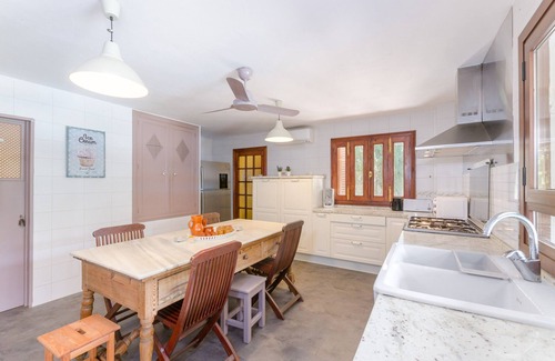 l'Aranjassa Villa | YourHouse Can Marques