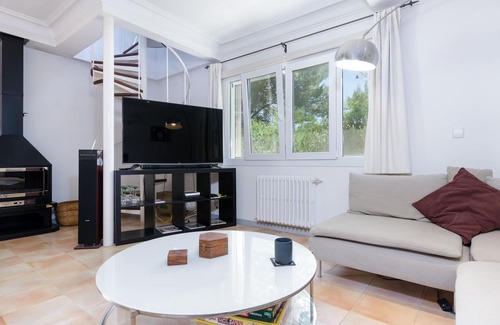 Ses Rotgetes de Canet Villa | YourHouse Ses Rotgetes, family-friendly villa in the Tramuntana Mountains