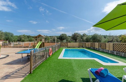 Llubi House | YourHouse Son Sitges family-friendly villa