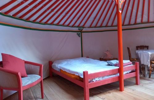 Dampierre Other | Yourte en pleine nature