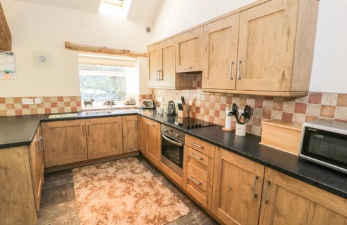 Ffestiniog House | Yr Hen Dy