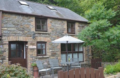 Llannon House | Ystabl