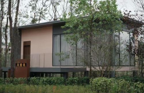 Ganzhou Ski Chalet | Yuan Meng Town