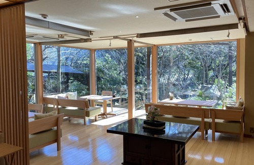 Yugawara House | Yugawara Spa Ryokan Ashikari