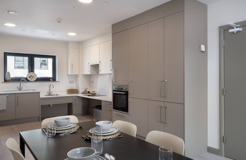 Cork Apartment | Yugo Explore - Melbourn Point
