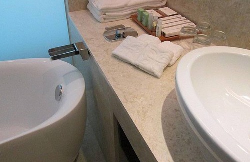 East District Hotel | Yuh Tong Hotel