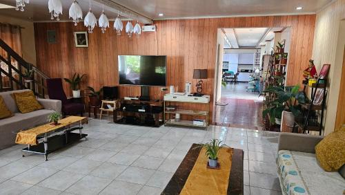 Valencia Bed & Breakfast | Yuke's Bed & Breakfast