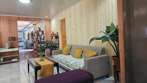 Valencia Bed & Breakfast | Yuke's Bed & Breakfast