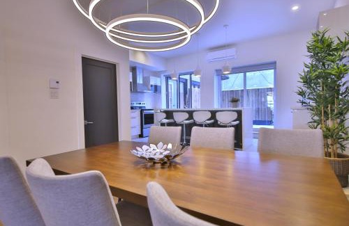 Old Montreal Apartment | Yulux Old Montreal luxurious apartments