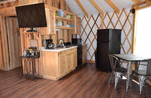 Glen Lyn Cabin | Yurt 3 | Redbud Yurt at Kairos Resort