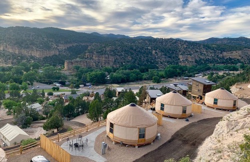 Orderville House | Yurt Overlook #6 w/stargazing near Zion & Bryce