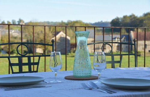 Salles-Courbaties House | Yvonnette Cottage - A bucolic interlude