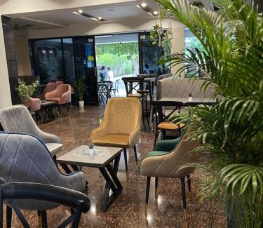 Gachibowli Bed & Breakfast | Z Inn Gachibowli Hyderabad