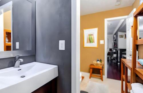 Upper Marlboro Apartment | Z Presidential Suite