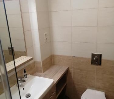 Sarvar Apartment | Zafírgyöngy Apartmanok