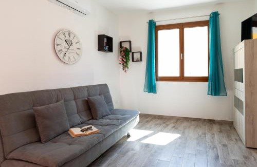 Sa Castangia House | Zaira Home Free Wi-Fi 5 minuti dal Lago Liscia