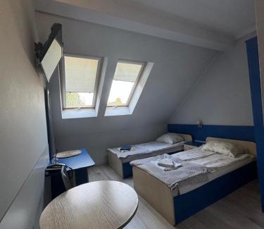 Chelmek Hotel | Zajazd PrzyLesie
