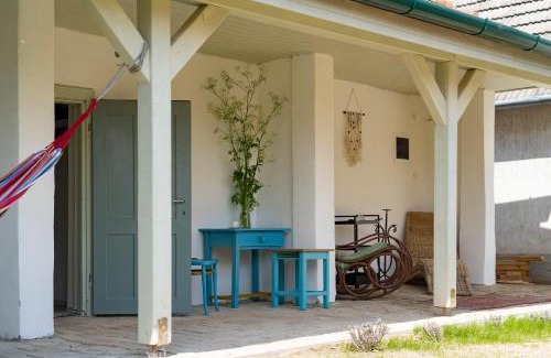 Pannonhalma Villa | Zamatos Turbolya Kisház és Wellness