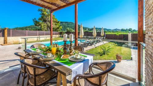 Neromilos Villa | Zante Poolside Paradise - La Vite Stone Villa