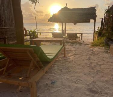 Bwejuu Beach House | Zanzibar beach escape 1&2