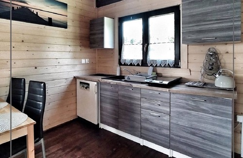 Polanica-Zdroj Cabin | Zapraszam do Osady z Widokiem na Góry