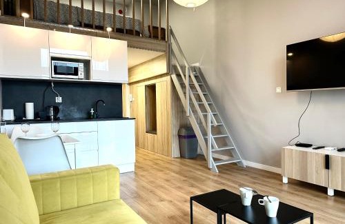 Fabryczna Apartment | Zarembowicza Apt 38 - Self Check-In 20h - Parking &Lift