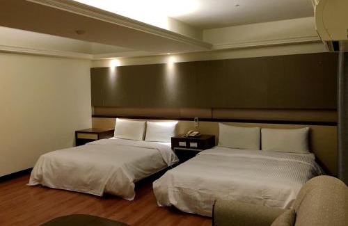 East District Hotel | Zaw Jung Business Hotel