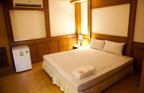 Mueang Samut Prakan District Hotel | Zaza Hotel